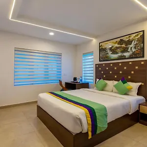 Treebo Vsaffron Regency, Punnamada Hotel